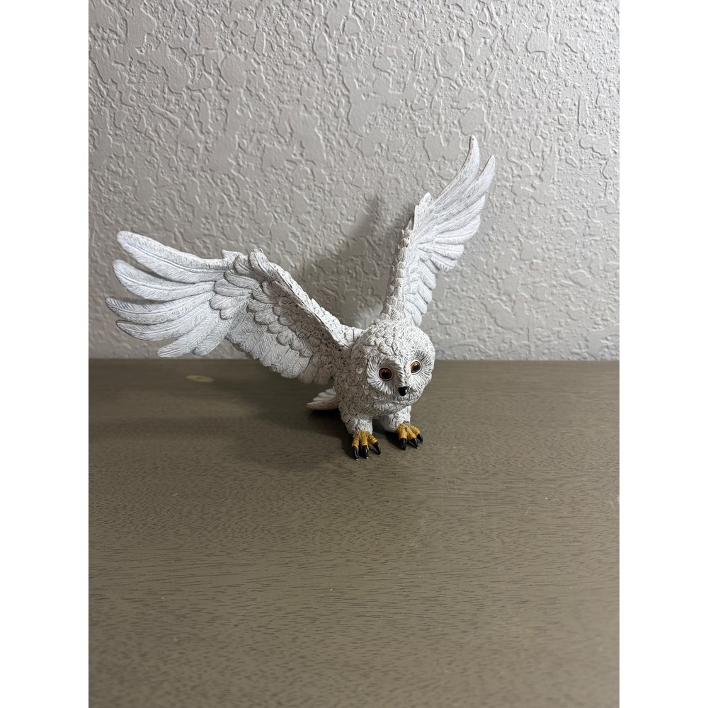 White Snowy Owl Figurine Wings Spread Decorative Bird Statue 9.5 Inch Wingspan